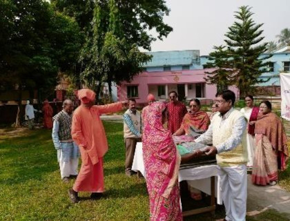 Winter garment distribution